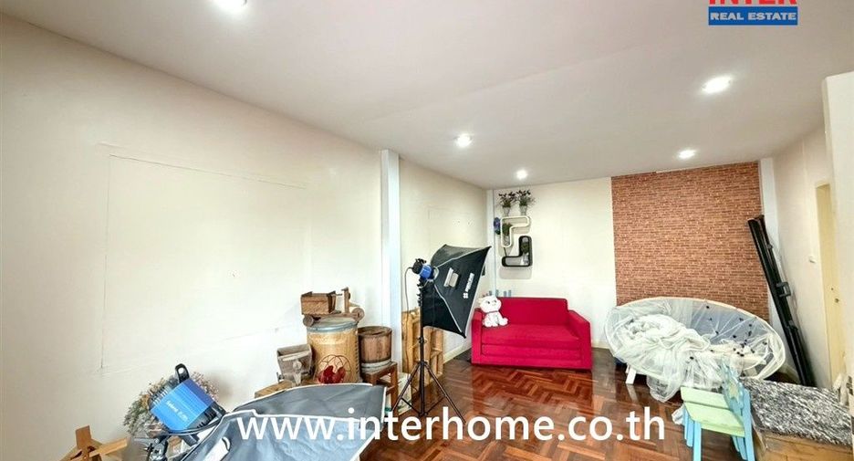 Haus zum Kauf mit 3 Zimmer in Bang Bo, Samut Prakan