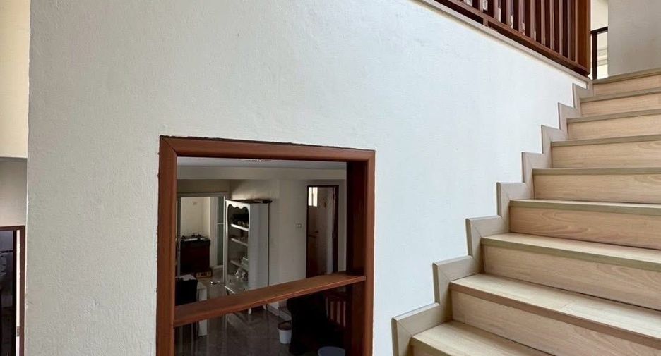 For rent 3 bedrooms house in San Sai, Chiang Mai