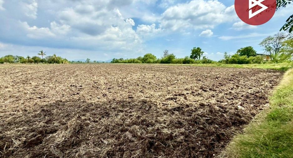 For sale land in Khok Samrong, Lopburi