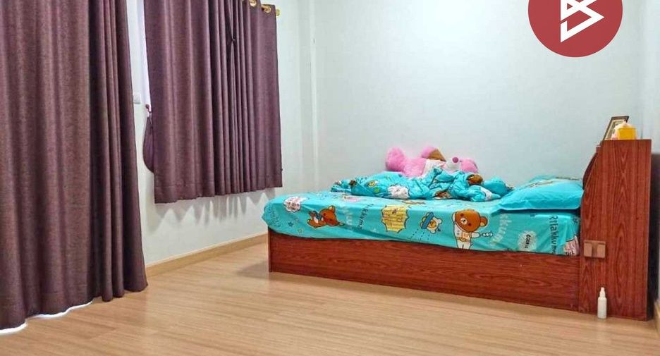 Casa adosada en venta de 3 habitaciones en Mueang Chon Buri, Chonburi