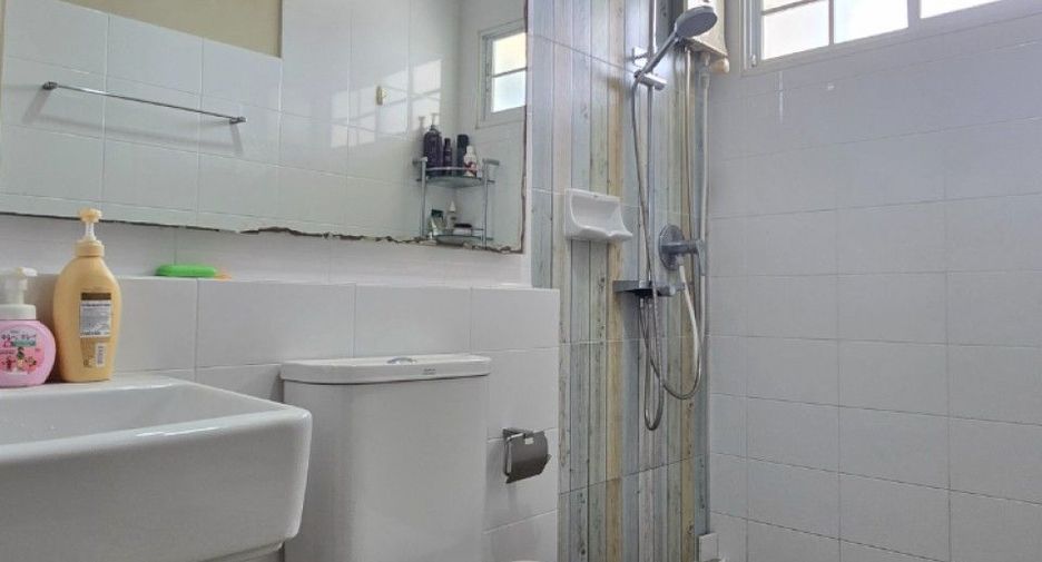 For sale 2 bedrooms townhouse in Bang Phli, Samut Prakan