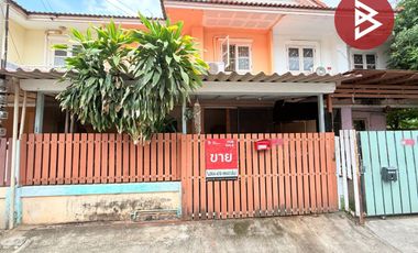 Reihenhaus zum Kauf mit 3 Zimmer in Phutthamonthon, Nakhon Pathom