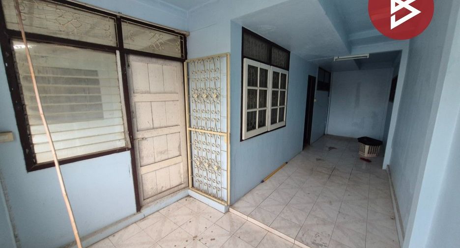 ขาย 3 ห้องนอน ทาวน์เฮ้าส์ ใน เมืองสุราษฎร์ธานี, สุราษฎร์ธานี