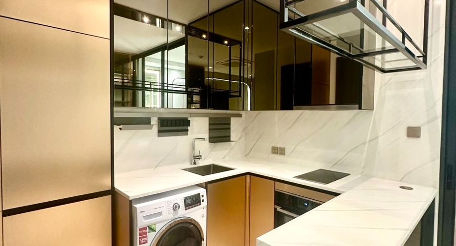 For rent 1 bed condo in Sathon, Bangkok