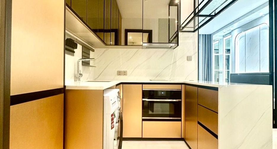 For rent 1 bed condo in Sathon, Bangkok