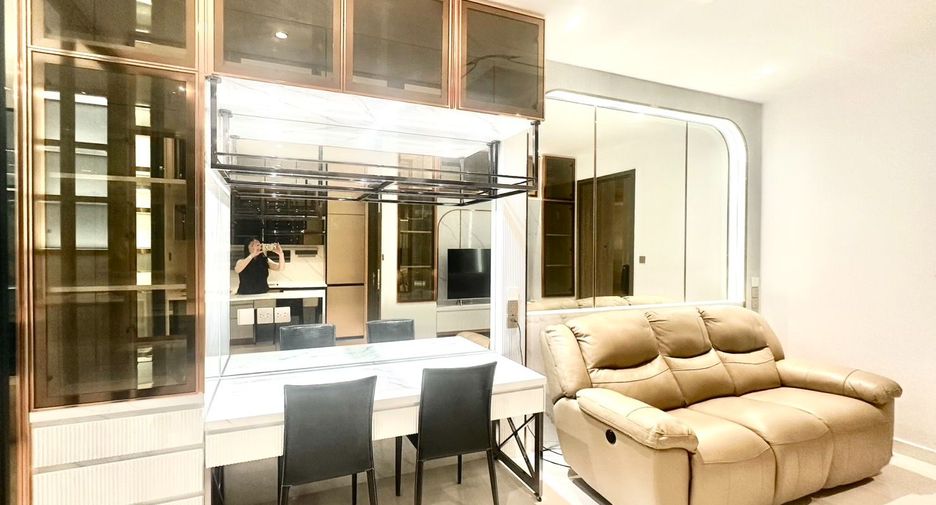 For rent 1 bed condo in Sathon, Bangkok