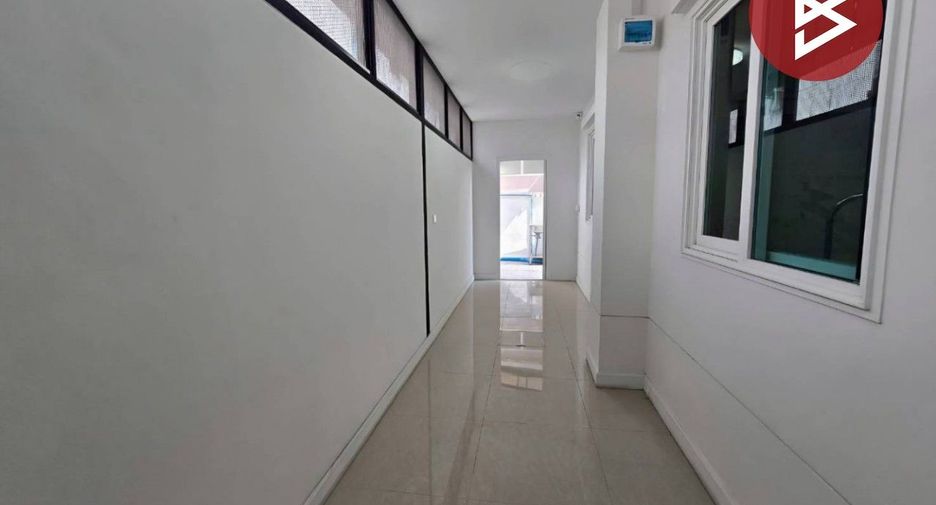 Haus zum Kauf mit 4 Zimmer in Thanyaburi, Pathum Thani