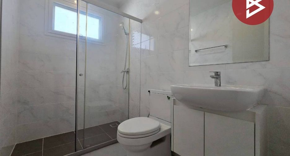 Haus zum Kauf mit 4 Zimmer in Thanyaburi, Pathum Thani