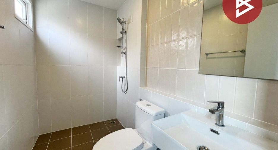Casa adosada en venta de 4 habitaciones en Bang Yai, Nonthaburi