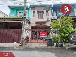 出售 3 卧室 联排别墅 在 Khlong Sam Wa, 曼谷