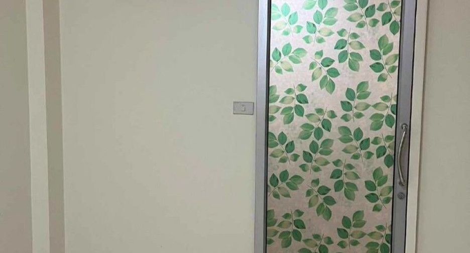 For sale 1 bed condo in Mueang Chon Buri, Chonburi