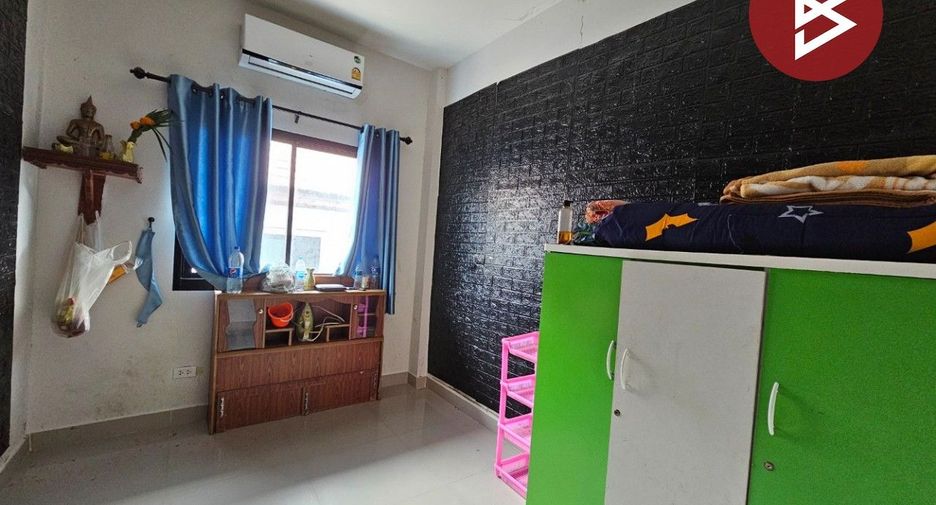 Casa adosada en venta de 3 habitaciones en Mueang Chon Buri, Chonburi