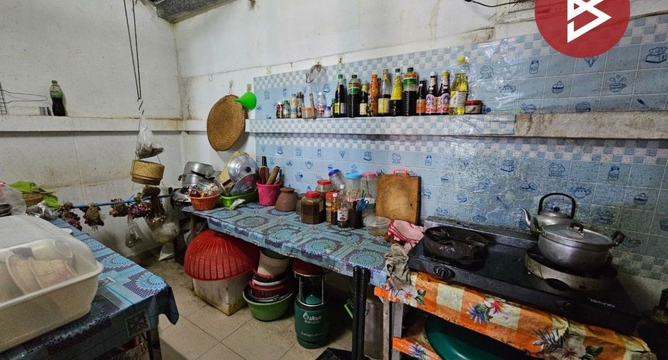 Casa adosada en venta de 3 habitaciones en Mueang Chon Buri, Chonburi