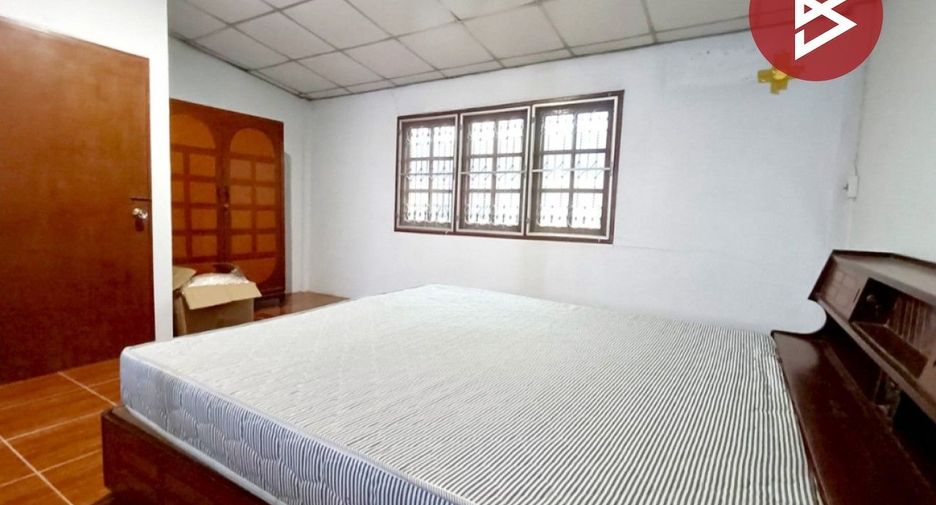 Reihenhaus zum Kauf mit 2 Zimmer in Mueang Samut Songkhram, Samut Songkhram