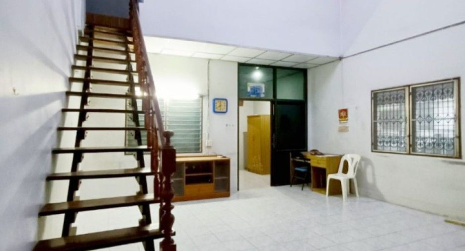 Reihenhaus zum Kauf mit 2 Zimmer in Mueang Samut Songkhram, Samut Songkhram