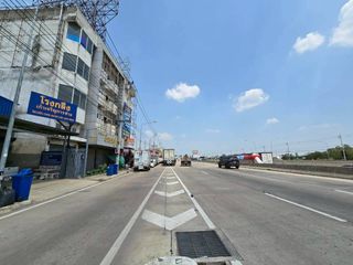Local comercial en venta en Bang Bua Thong, Nonthaburi