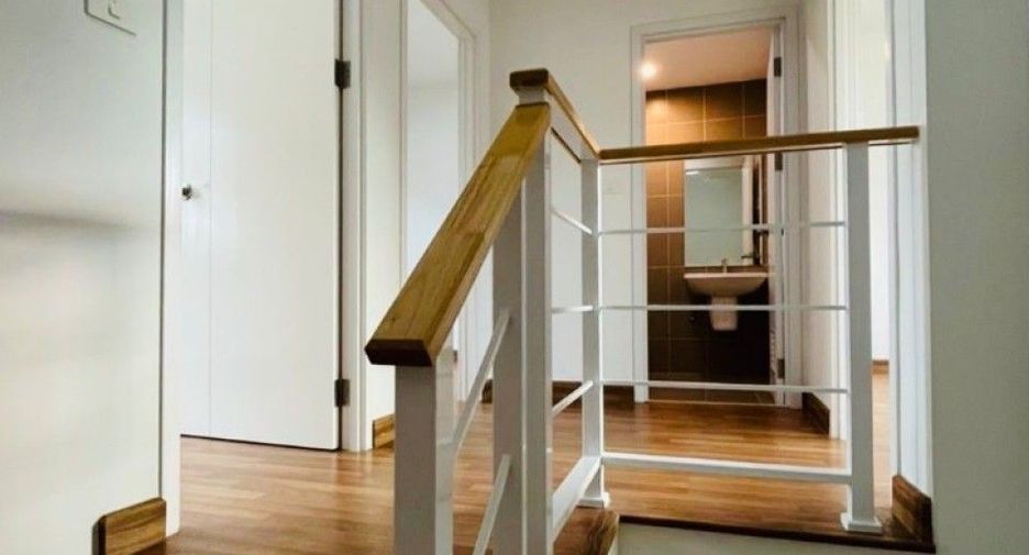For sale 3 bedrooms townhouse in Mueang Pathum Thani, Pathum Thani