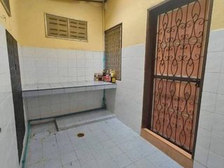 出售 2 卧室 联排别墅 在 Mueang Samut Prakan, Samut Prakan