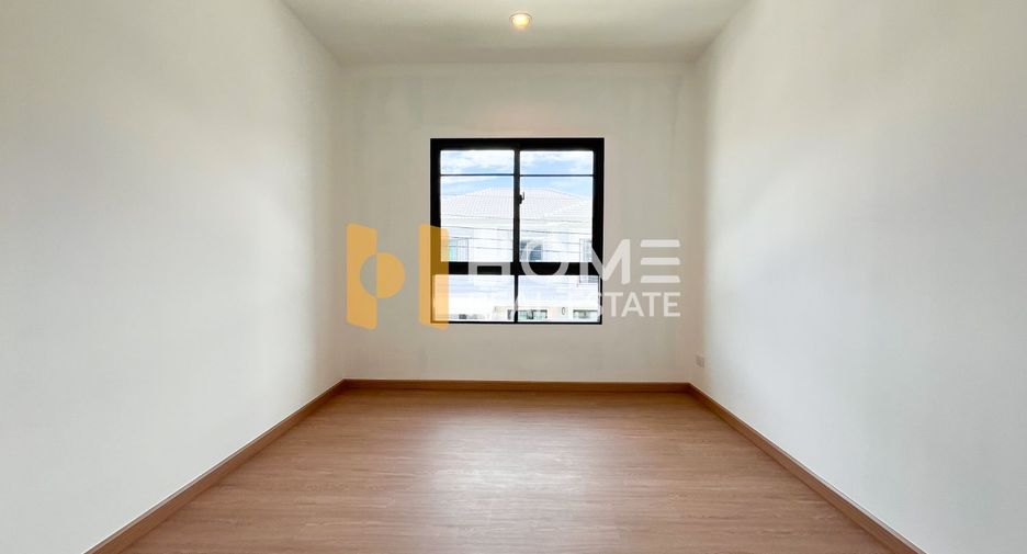 Haus zum Kauf mit 4 Zimmer in Bang Phli, Samut Prakan