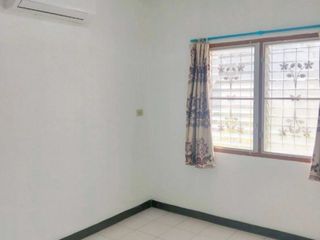 For sale 1 bed condo in Mueang Samut Prakan, Samut Prakan