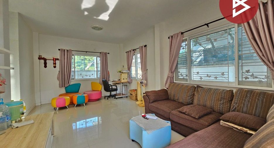 À vendre 3 chambres maison à Si Racha, Chonburi