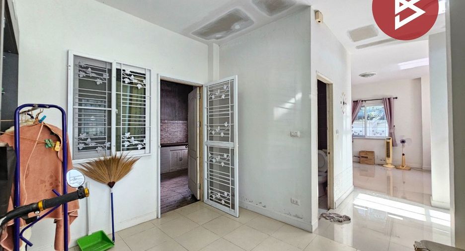 À vendre 3 chambres maison à Si Racha, Chonburi