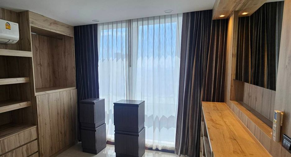 For rent and for sale 1 bed condo in Pratumnak, Pattaya