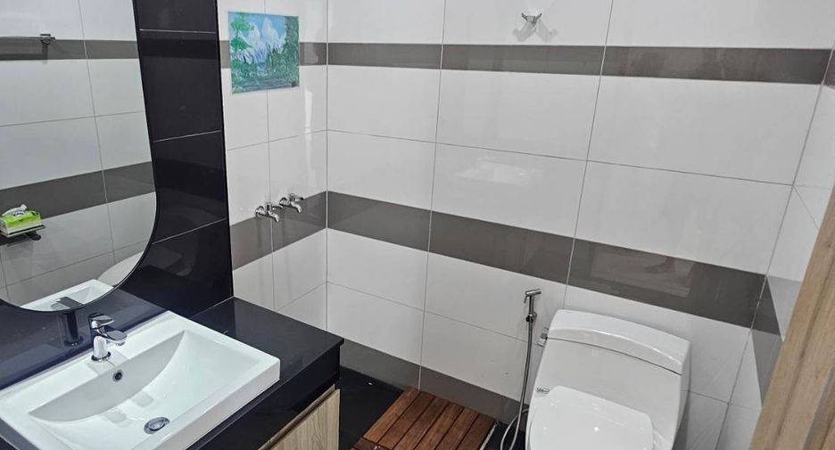 For rent and for sale 1 bed condo in Pratumnak, Pattaya