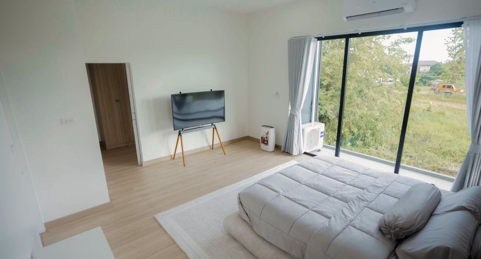 Casa en venta de 4 habitaciones en Mueang Chiang Mai, Chiang Mai