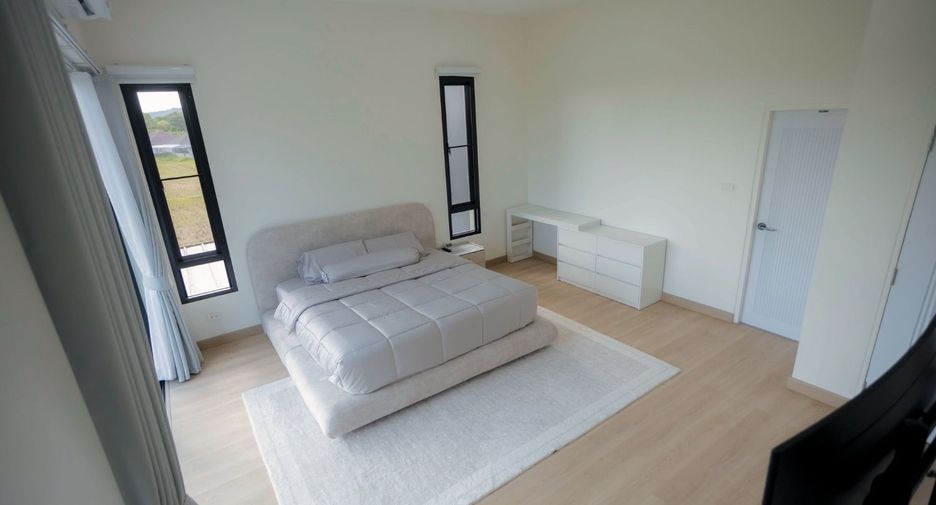 Casa en venta de 4 habitaciones en Mueang Chiang Mai, Chiang Mai