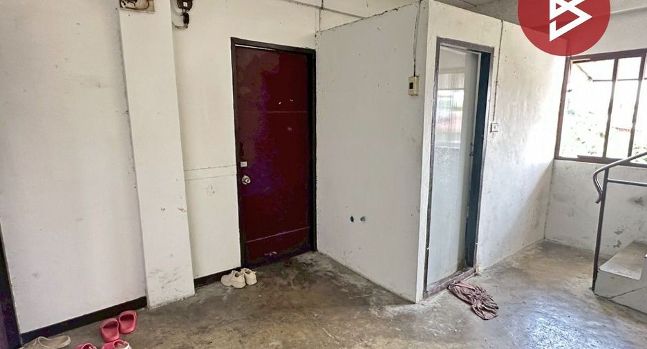 Local comercial en venta de 6 habitaciones en Bang Phli, Samut Prakan