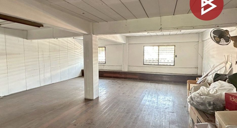 Local comercial en venta de 6 habitaciones en Bang Phli, Samut Prakan