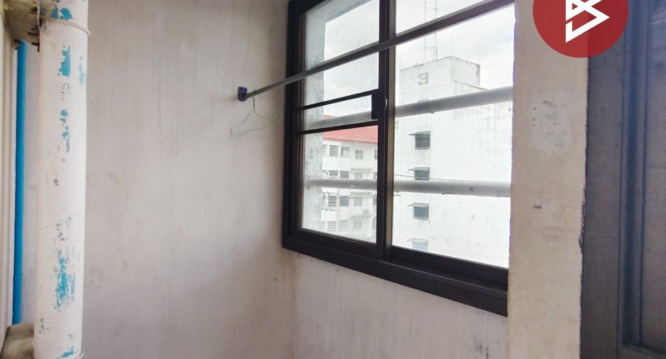 Wohnung zum Kauf mit 1 Zimmer in Sam Phran, Nakhon Pathom