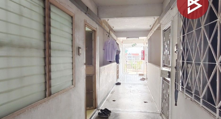 Wohnung zum Kauf mit 1 Zimmer in Sam Phran, Nakhon Pathom