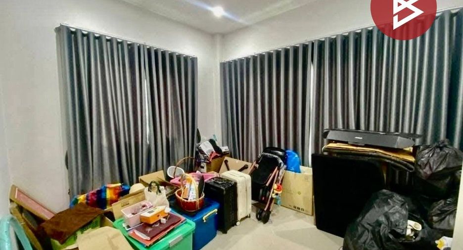 出售 公寓 独立屋 在 Phan Thong, Chon Buri