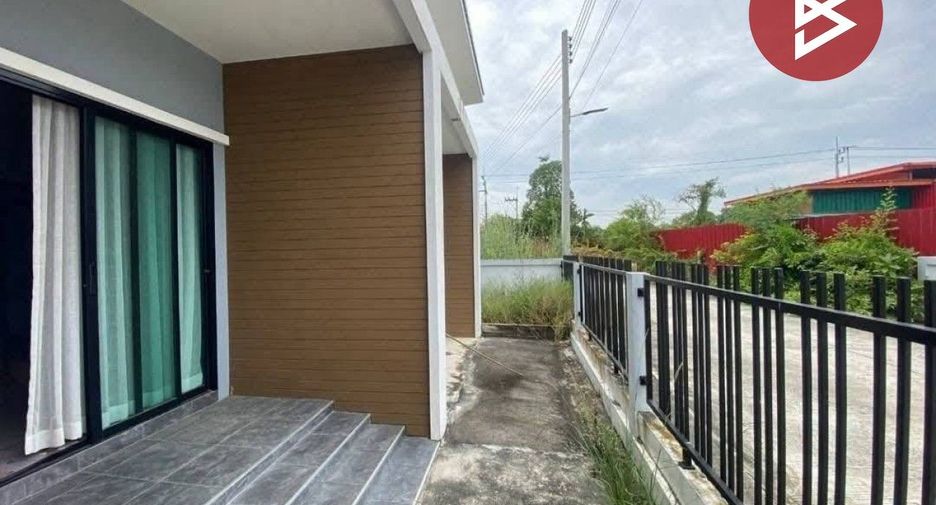出售 公寓 独立屋 在 Phan Thong, Chon Buri