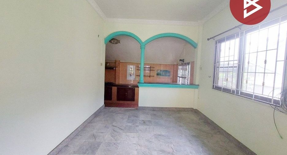 For sale 3 bedrooms house in Mueang Nakhon Si Thammarat, Nakhon Si Thammarat