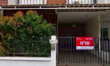À vendre 3 chambres maison de ville à Bang Phli, Samut Prakan