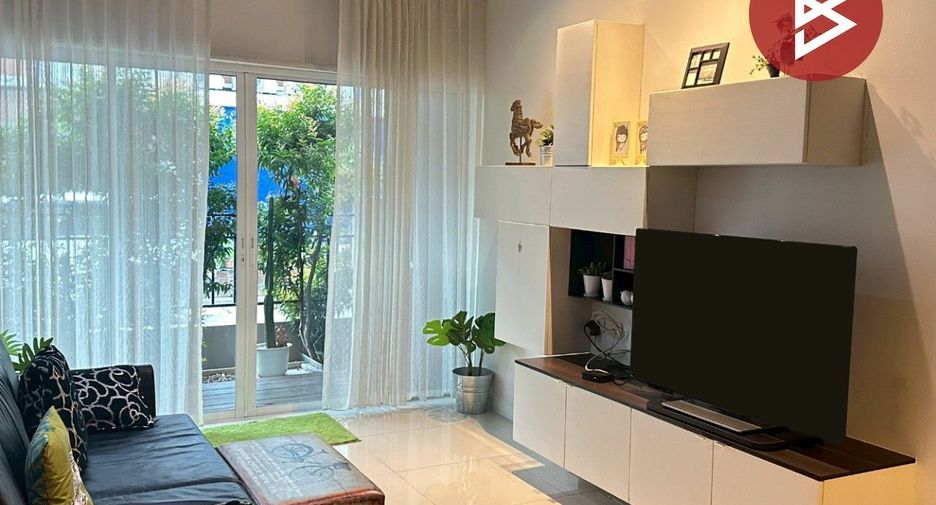 À vendre 3 chambres maison de ville à Bang Phli, Samut Prakan