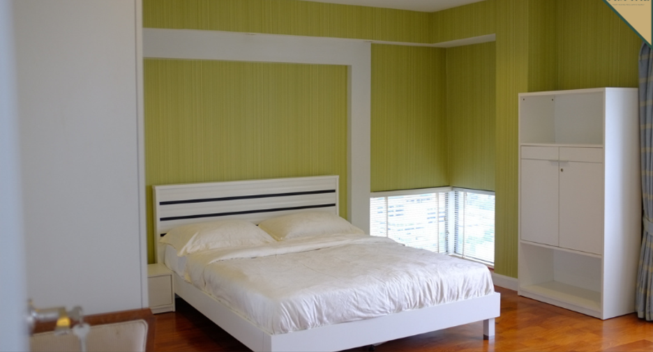 For sale 5 bedrooms condo in Watthana, Bangkok