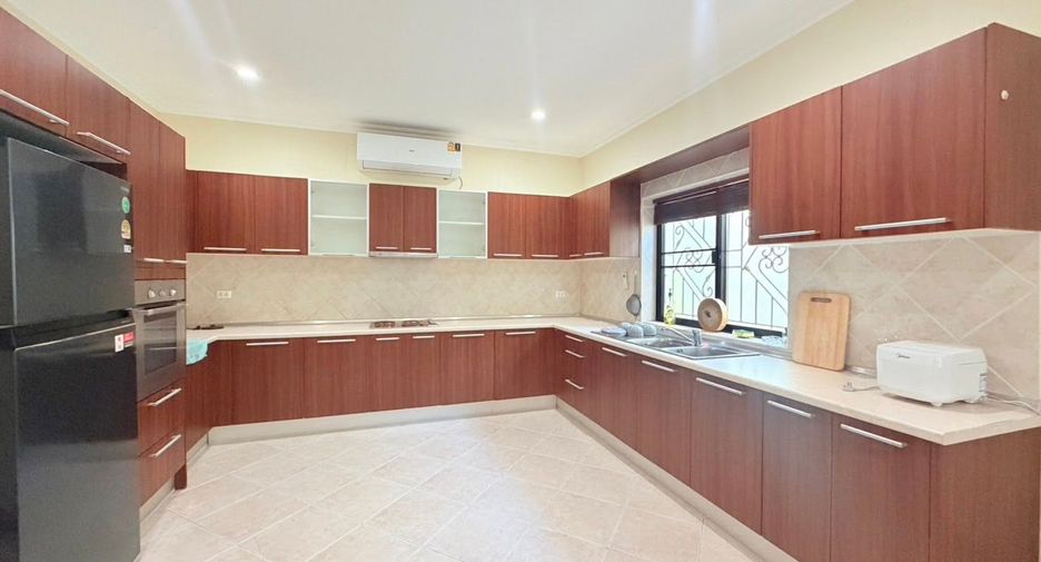 Villa zur Miete mit 3 Zimmer in Bang Lamung, Chonburi