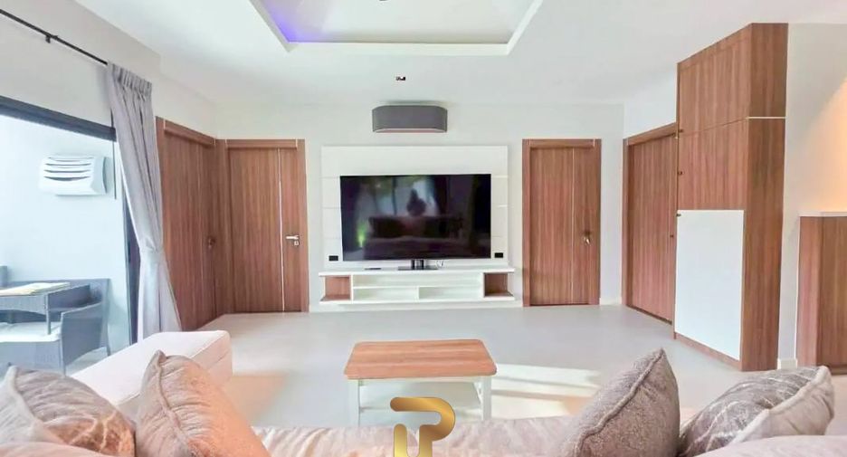 For sale 3 ベッドルーム villa in Huay Yai, Pattaya