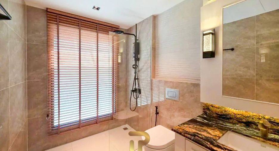 For sale 3 ベッドルーム villa in Huay Yai, Pattaya