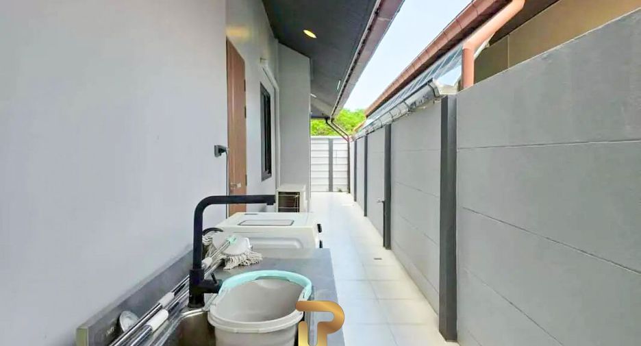 For sale 3 ベッドルーム villa in Huay Yai, Pattaya