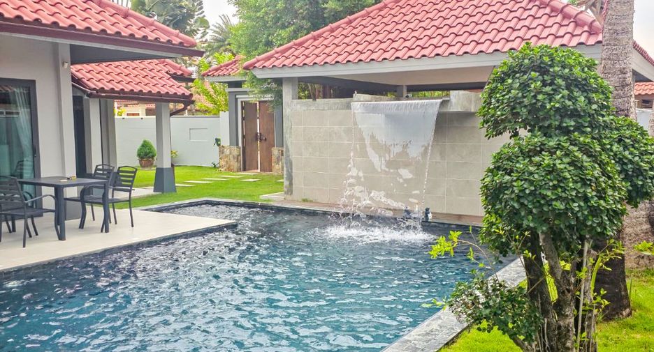 For sale 3 ベッドルーム villa in Huay Yai, Pattaya