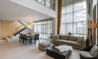 For rent 3 bedrooms condo in Watthana, Bangkok