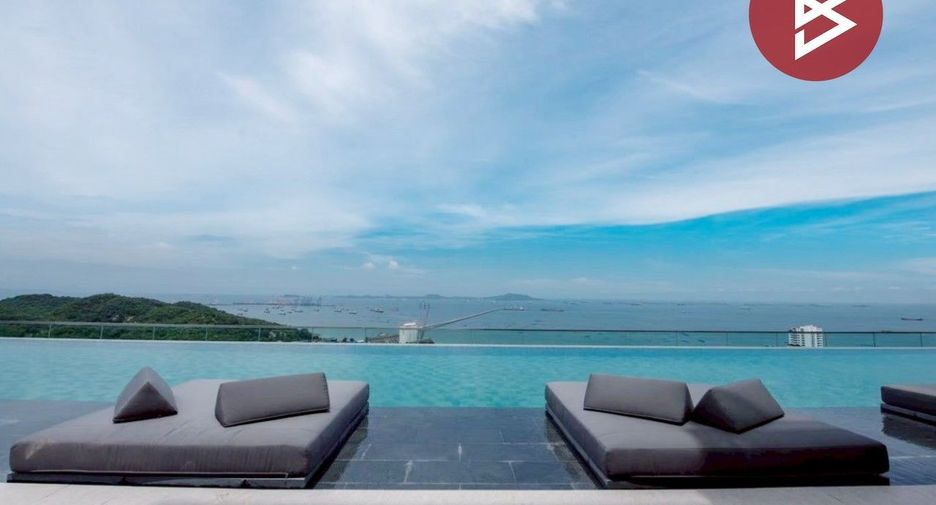 For sale 1 bed condo in Si Racha, Chonburi