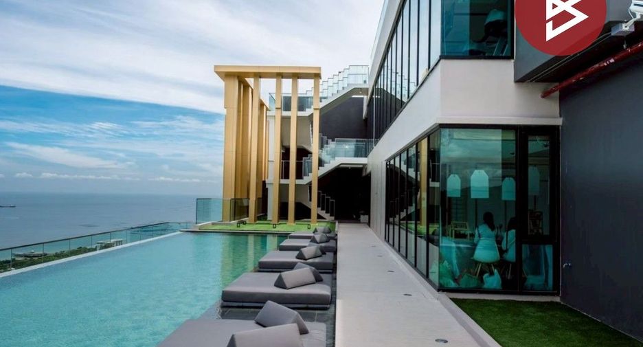 For sale 1 bed condo in Si Racha, Chonburi