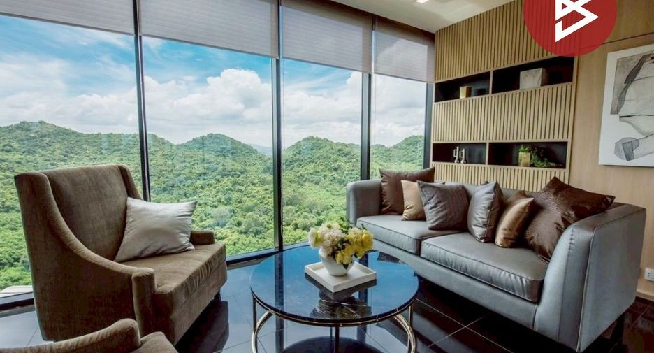 For sale 1 bed condo in Si Racha, Chonburi