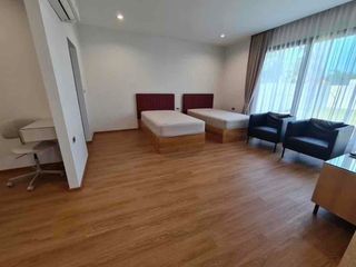 Casa en alquiler de 4 habitaciones en Bang Lamung, Chonburi